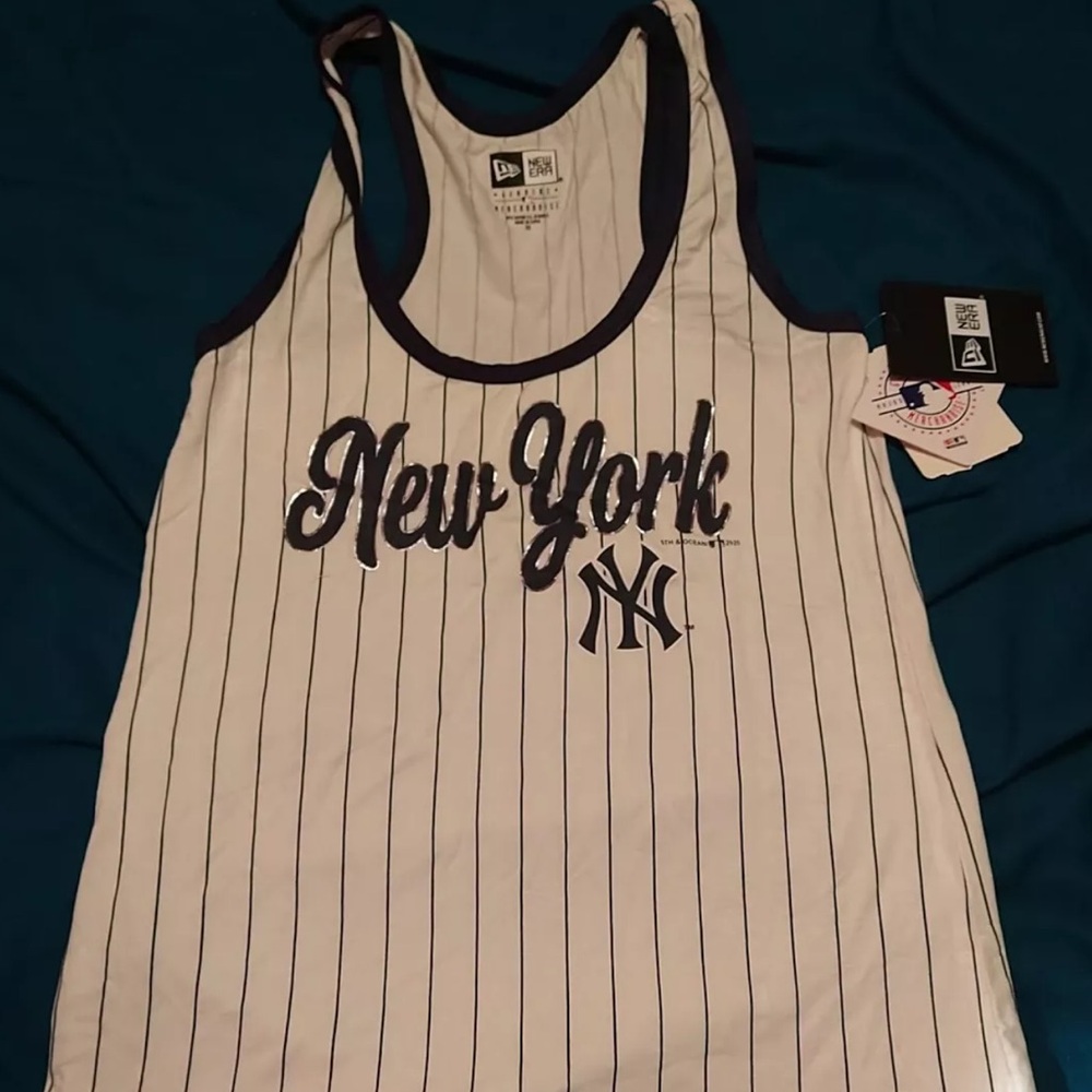New York Yankees New Era Woman's Pinstripe Jersey Tank-Top White/Navy - XS
